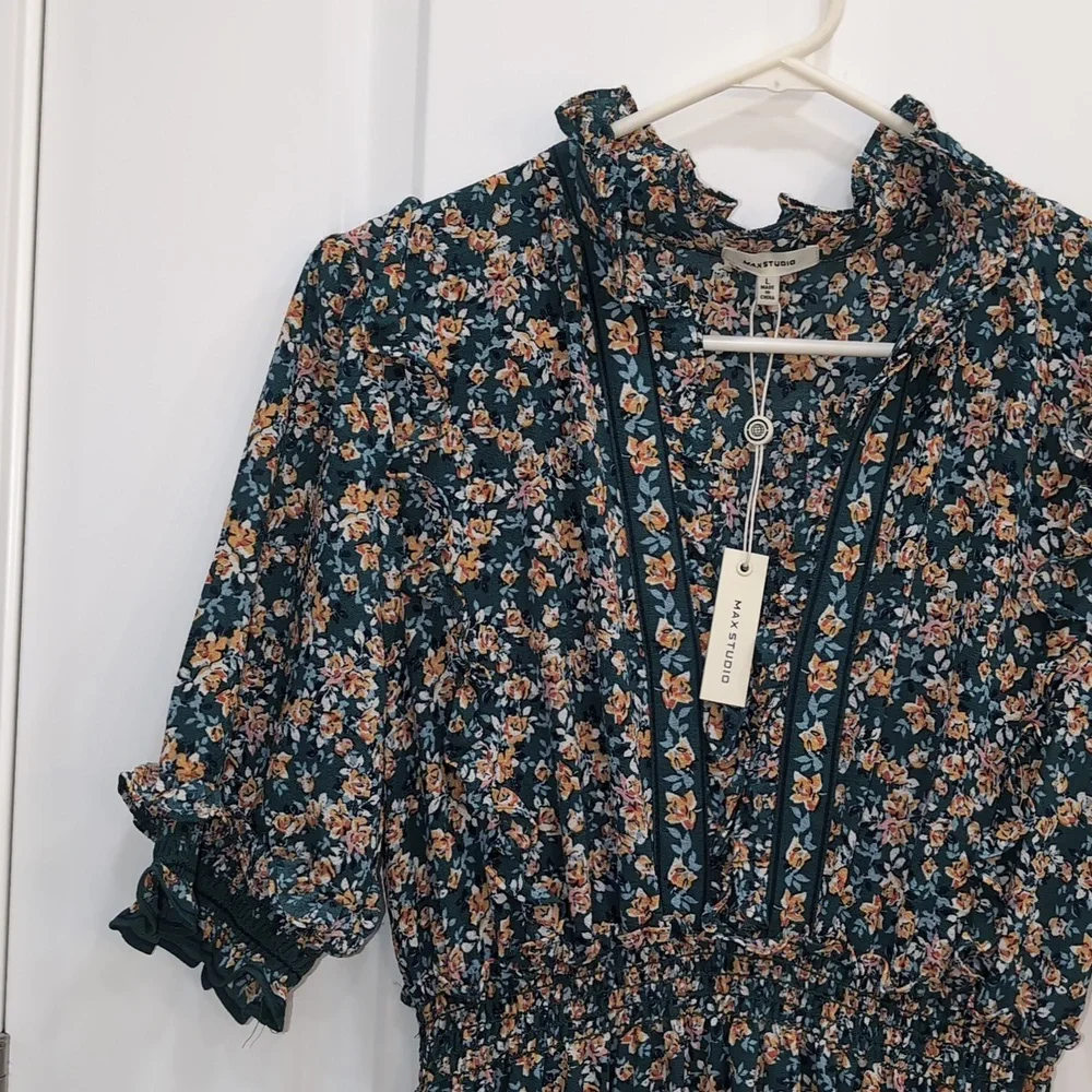 Floral Dress - Picture 3 of 9